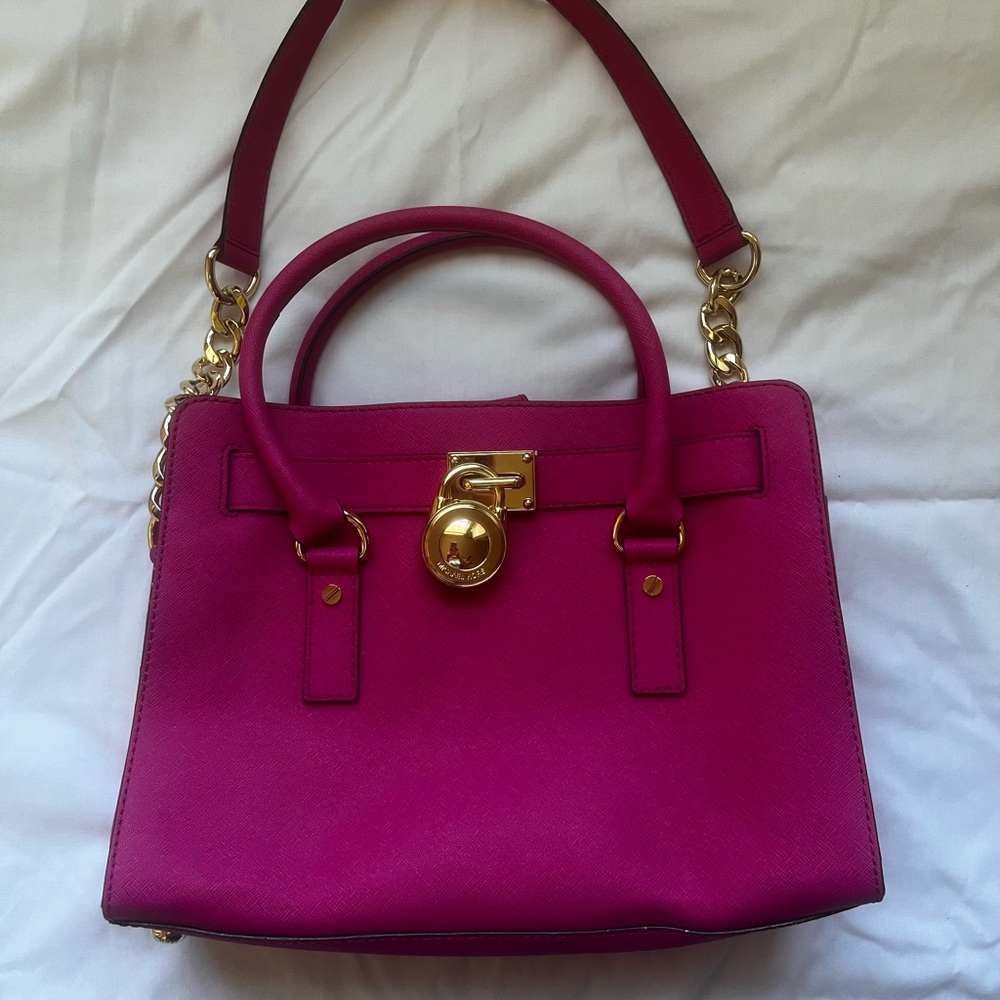 Fuchsia Micheal Kors Handbag